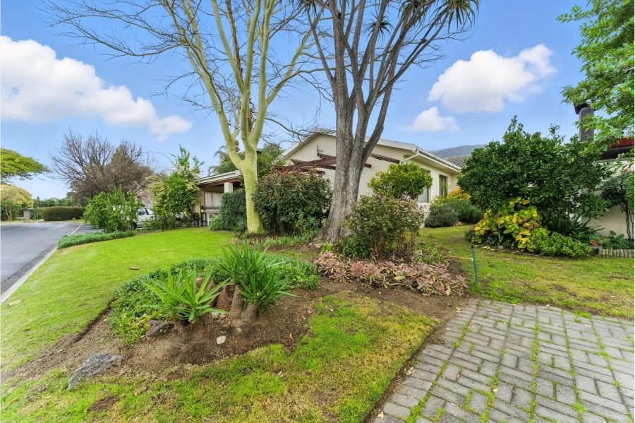 3 Bedroom Property for Sale in Groenvlei Western Cape